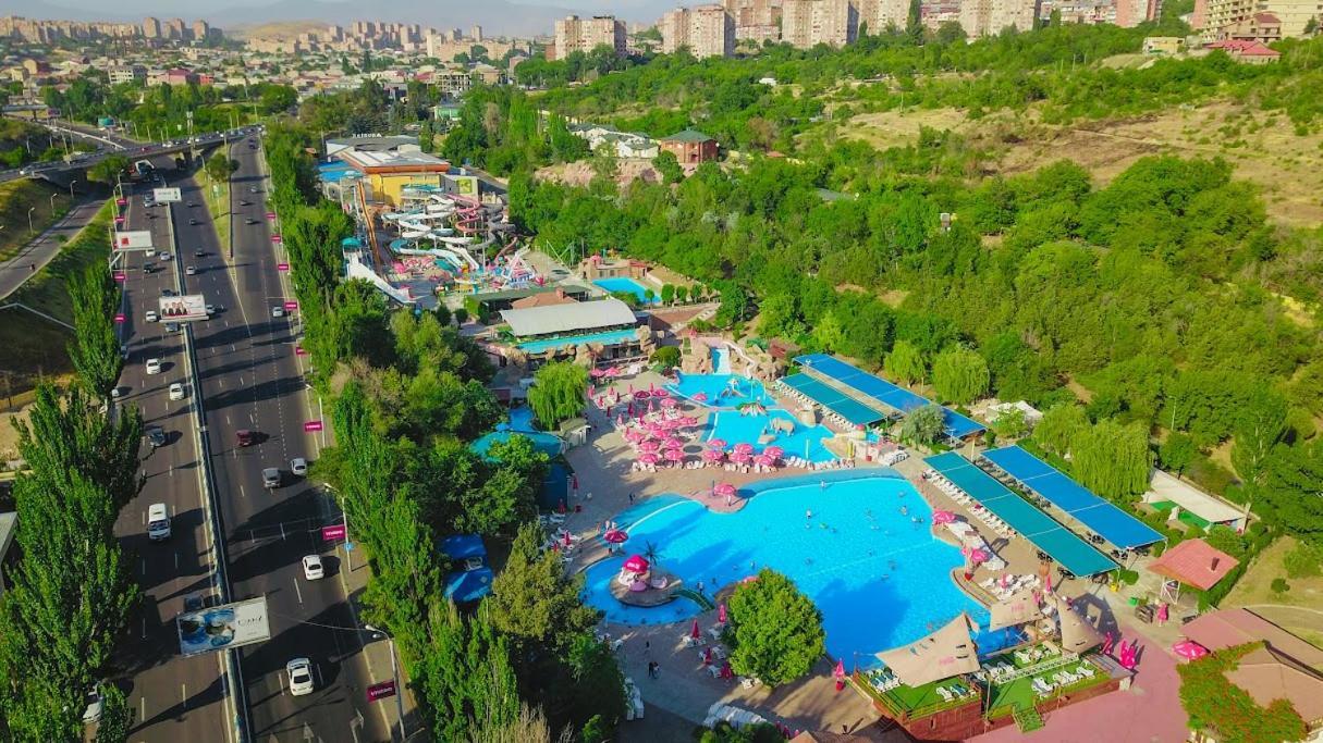 Armenian Village Park Hotel & Free Water Park, Gym Erevan Exterior foto