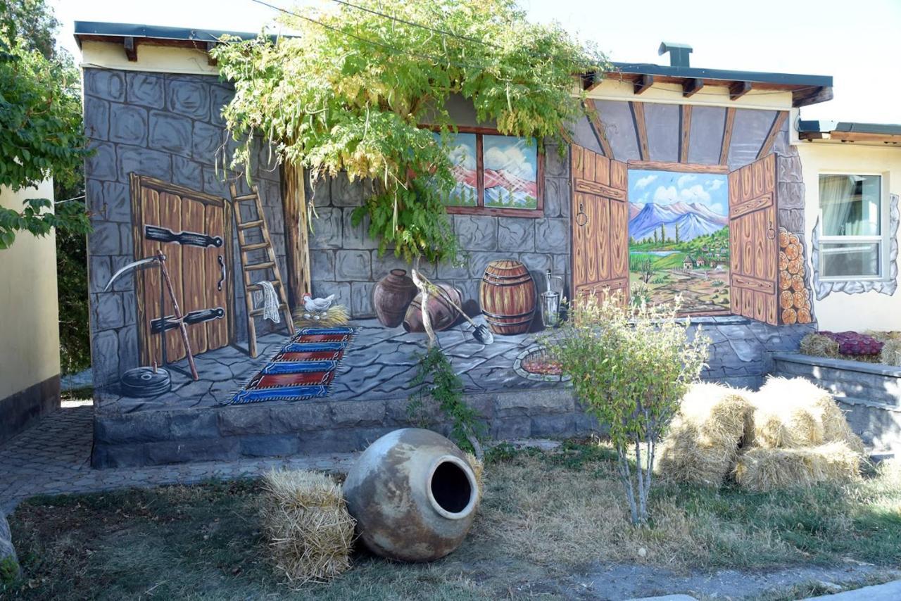 Armenian Village Park Hotel & Free Water Park, Gym Erevan Exterior foto