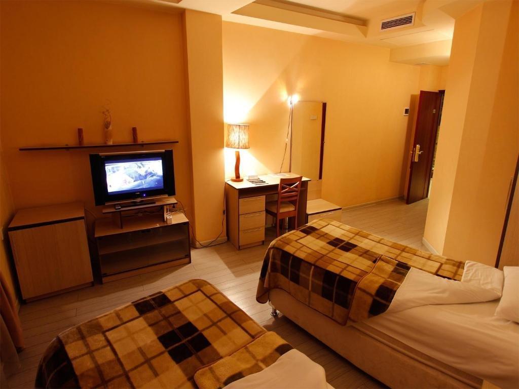 Armenian Village Park Hotel & Free Water Park, Gym Erevan Exterior foto